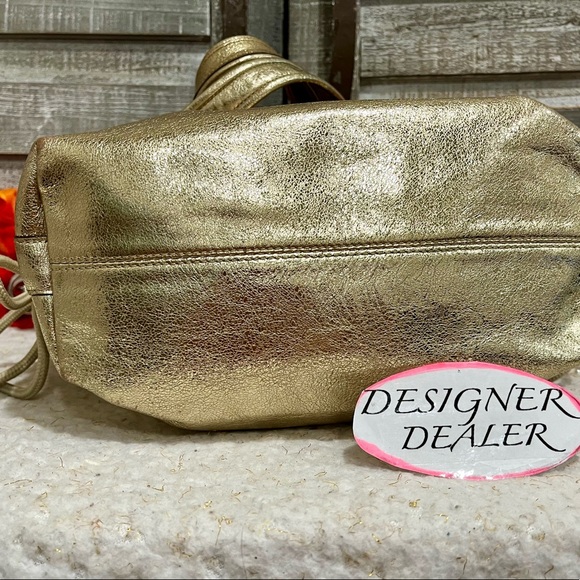 Authentic COACH POPPY Gold Star Shoulder Tote 16050 - Picture 7 of 12